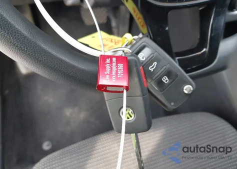 2016 Volkswagen Passat 1.8T S z USA, uszkodzony, nr VIN 1VWAT7A35GC003544